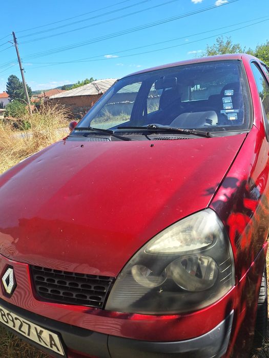 Renault Clio, 1.9D, 2001 в движение платени документи