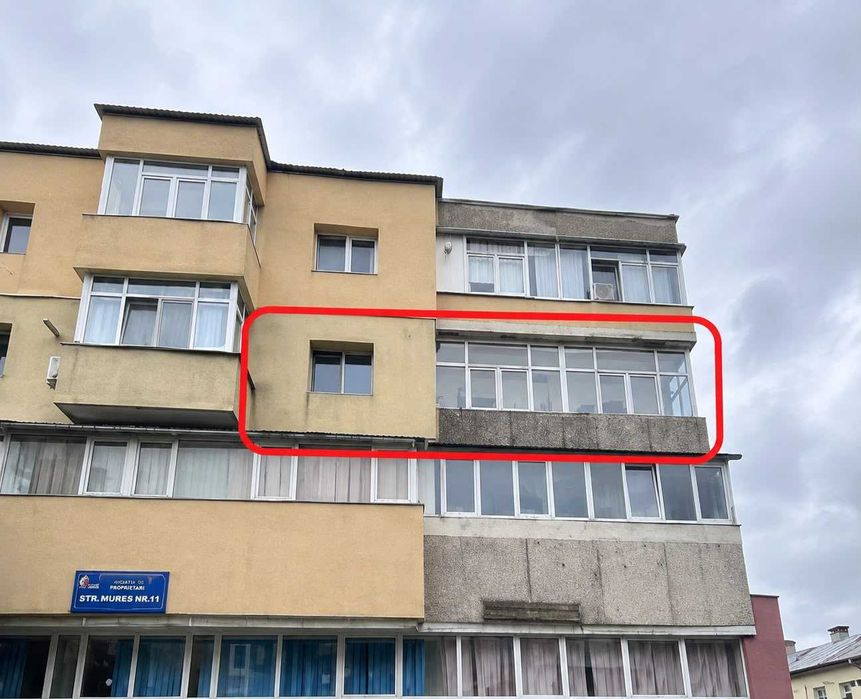 De vanzare apartament cu 3 camere, Comuna SASCUT, Jud. Bacau