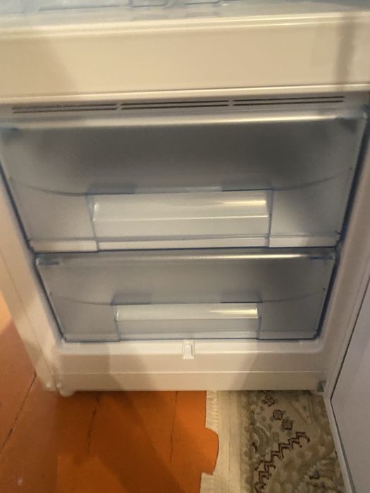 Холодильник новый