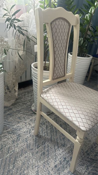 Стулья для гостиной