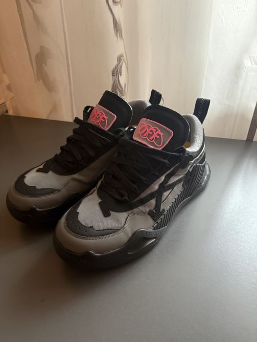 Off-White Odsy 1000