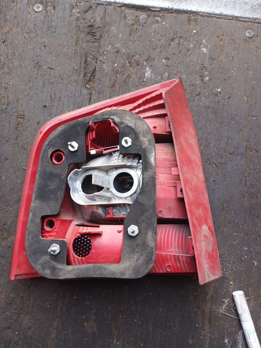 Фонарь Шкода Октавия универсал правый