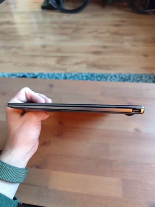 Huawei MateBook Mach-W29 13' 2160x1440 Touchscreen