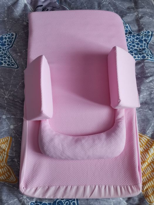 Антирефлуксна и антиколик възглавница