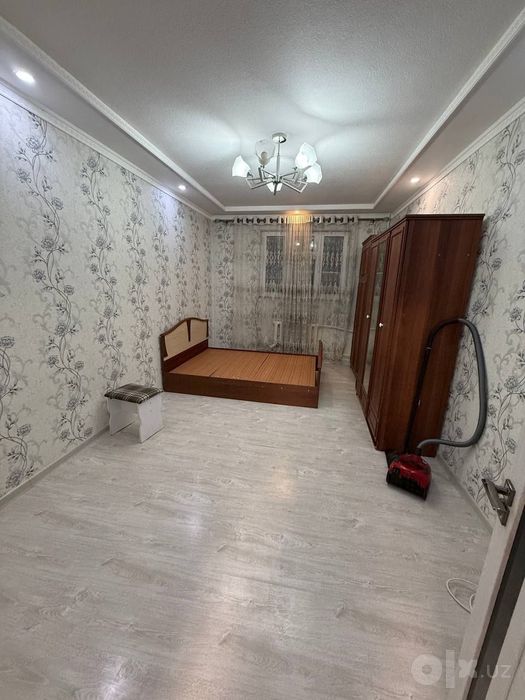 Продам чиланзар 10.  Двух комнатная