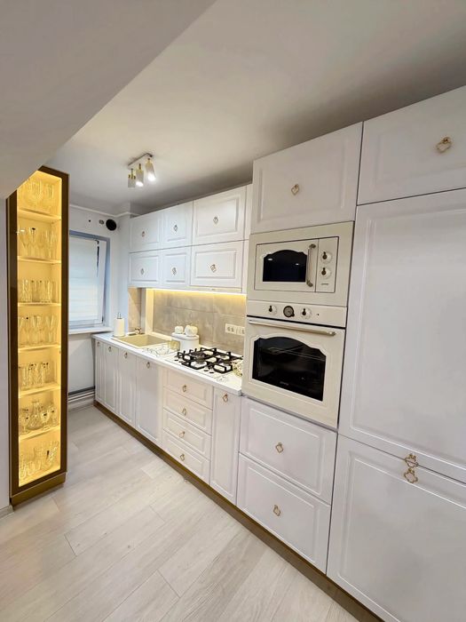 Apartament 3 camere | Complet renovat | Totul NOU | – Titu