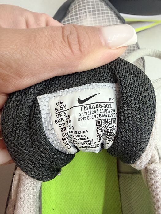 Кроссовки  Nike