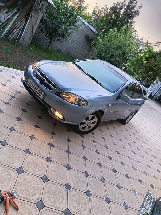 Продается автомобиль лачетти