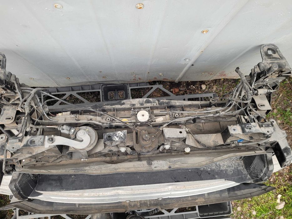 Оборудвана очиларка с радиатори и перка за Audi Q8 E- Tron