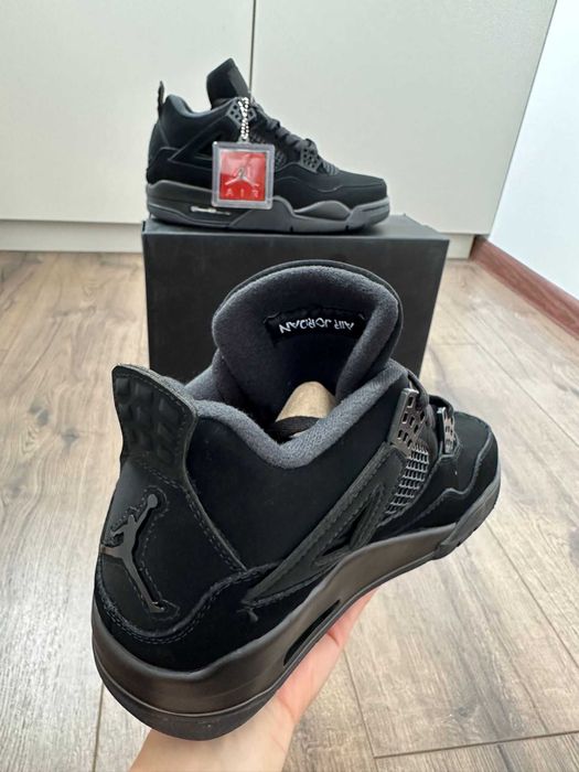 Adidasi NIKE Air JORDAN 4 Retro Black Cat Premium din Piele la Cutie