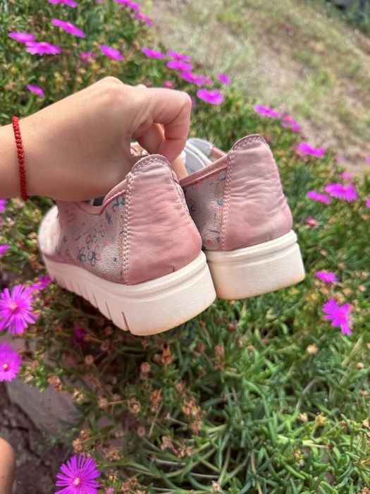 Розови обувки естествен велур и кожа