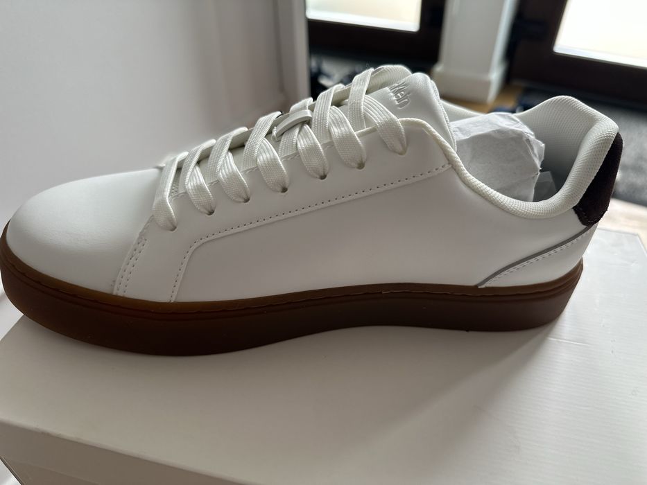 Adidasi Calvin Klein marimea 43 noi