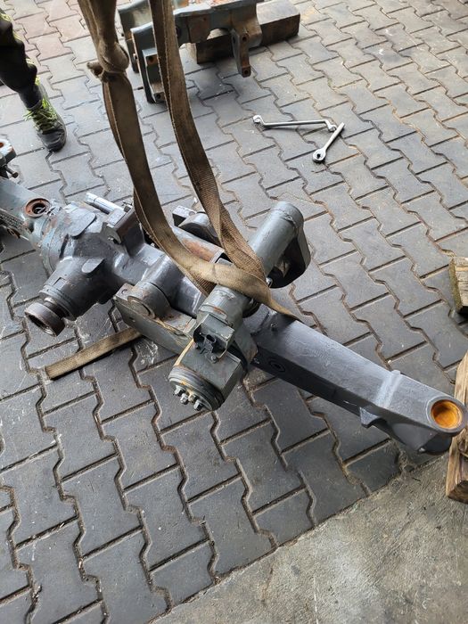 Dezmembrez tractor Fendt 311 312