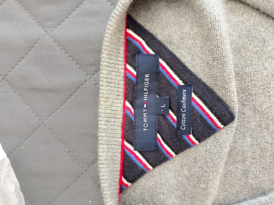 Bluza ,tricou,Tommy Hilfiger stare foarte buna