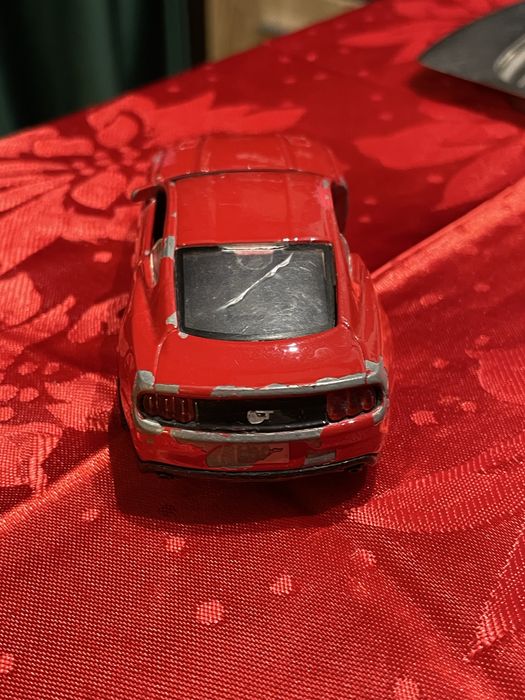 Mașinuță metalică MAISTO Ford Mustang GT