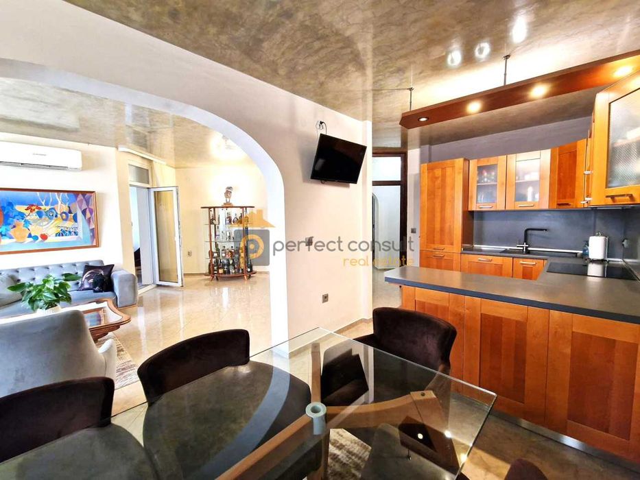 Продава се Тристаен апартамент в Пловдив, Тракия - 106 кв.м за 2075 €/кв.м - Снимка #4