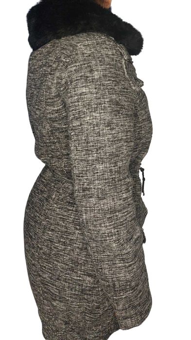 Палто,цвят черно,със светло сив-меланж