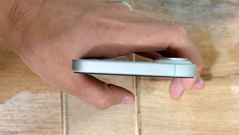 Iphone 16 plus White