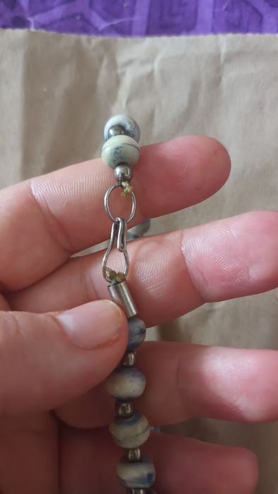 Colier tribal din os sculptat