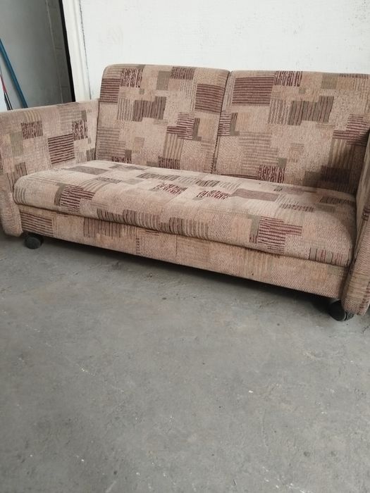 Продам мини диван.