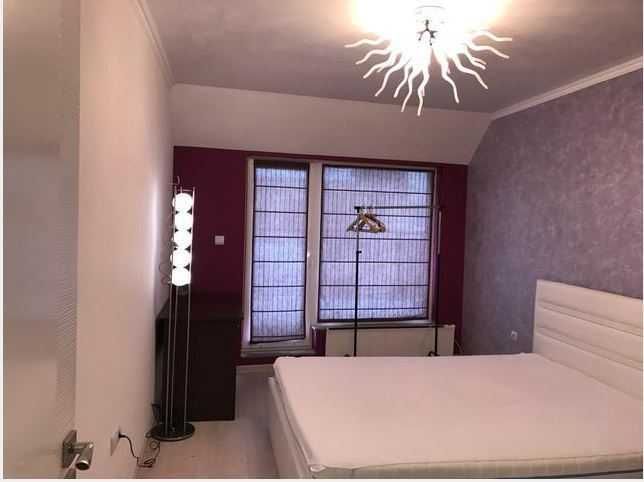 Дава се под наем Двустаен апартамент в Пловдив, Кършияка - 70 кв.м за 561 € - Снимка #1