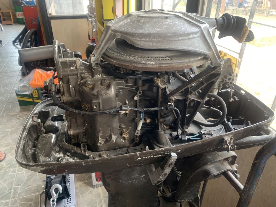 Johnson 40hp двигател