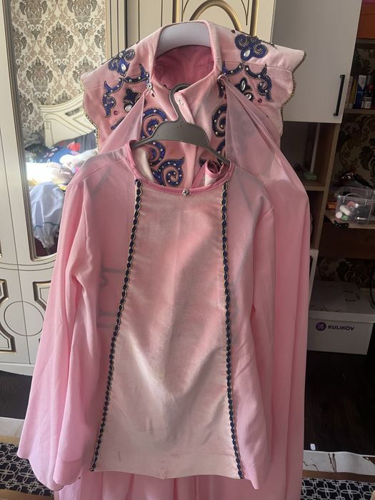 Продам платья танцевальные