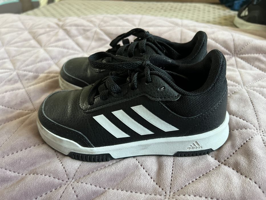 Детски кожени мататонки Adidas 29ти номер