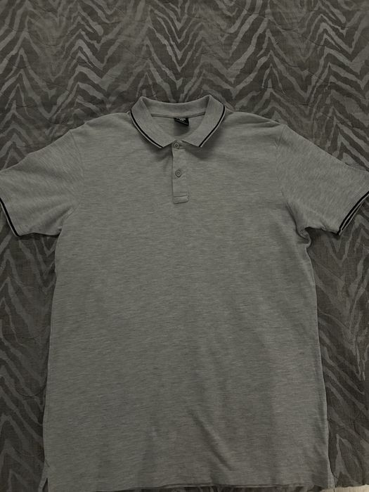 Поло серого цвета