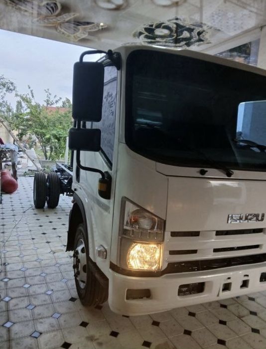 isuzu shasi sotiladi 2014