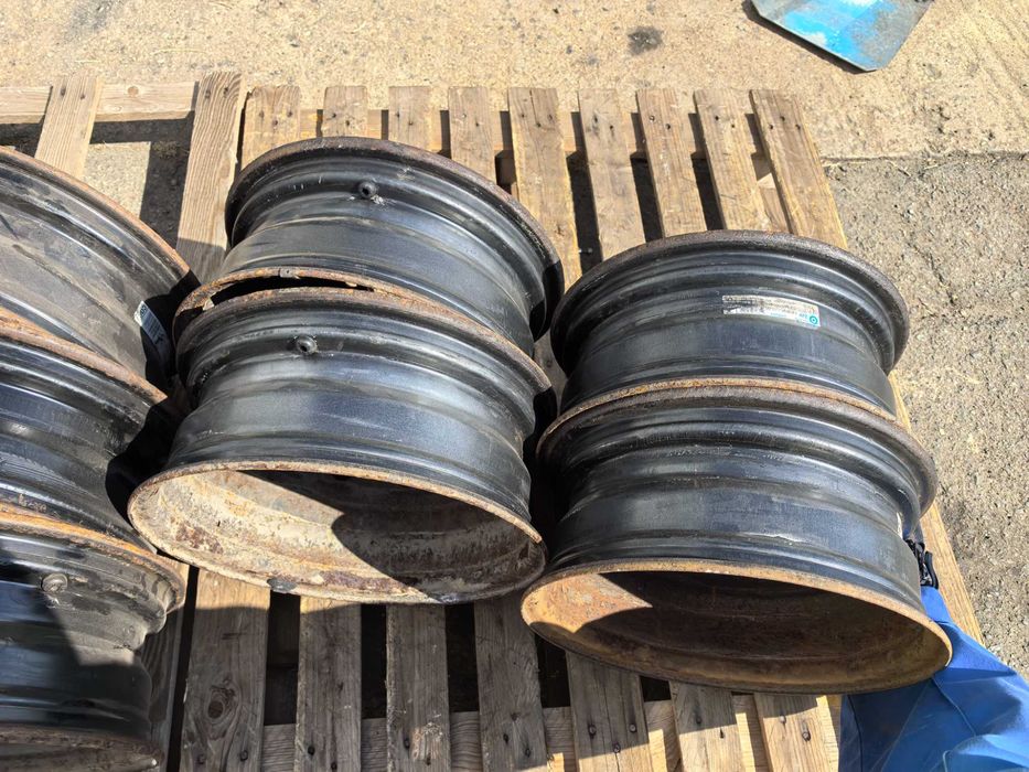 15 цола 4 х 100 мм Дачия / Рено - 6 Инча / ЕТ 50