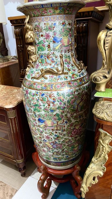 Vaza Chinezeasca Mare Vintage Portelan Suport Lemn Pictata Manual