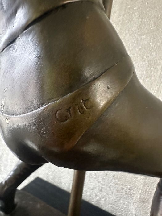 Голяма бронзова скулптура "Танцьорка на пилон" – Подпис D. H. Chiparus