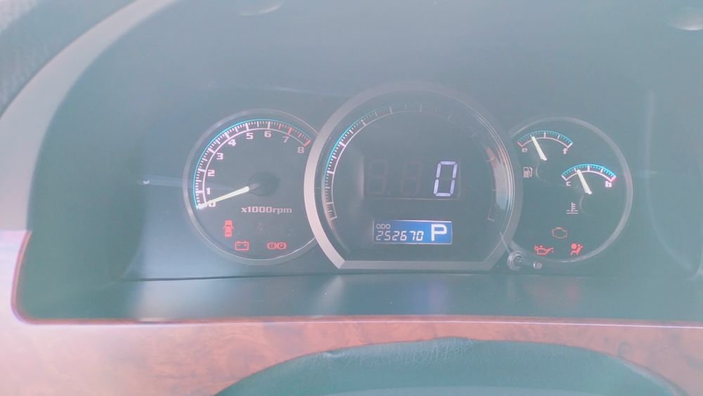 Lacetti sotiladi 3 pazitsa