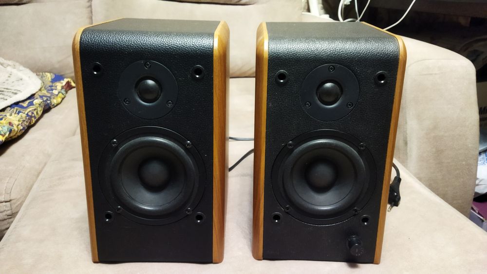 Акустические колонки  Microlab b-77