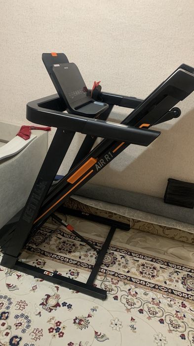 AIR R1 беговая дорожка