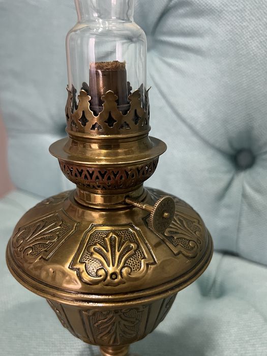 Lampa pe gaz antică