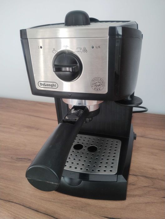 Кафемашина Delonghi EC156.B