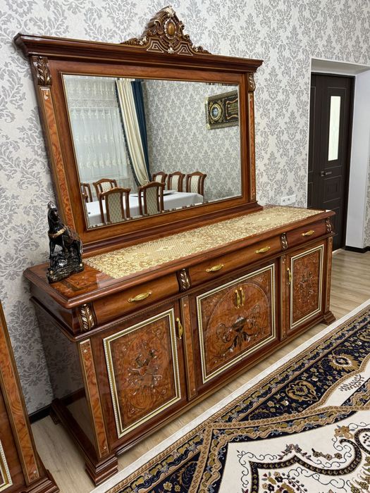 Сервант и комод