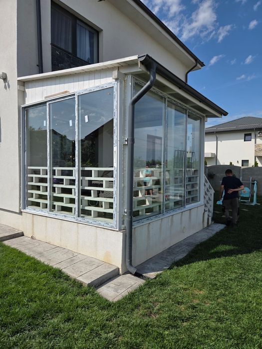 Închideri terase foișoare balcoane cu uși glisante din aluminiu