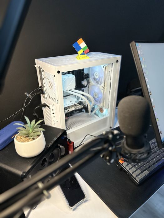 Комплект компьютер, стол подемный, студиный мониторы