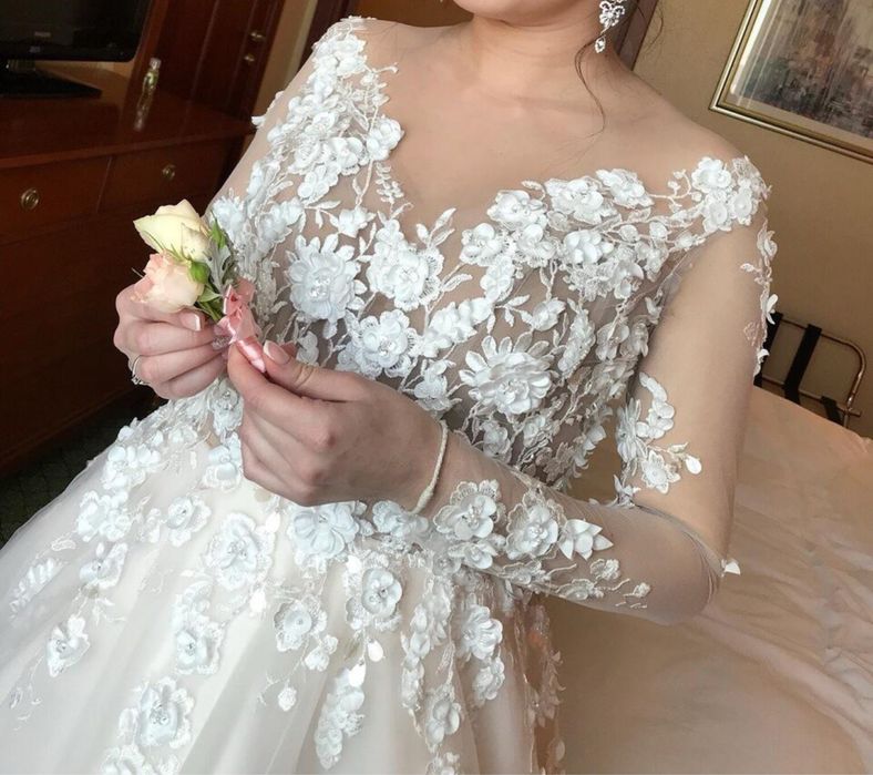 Свадебное платье