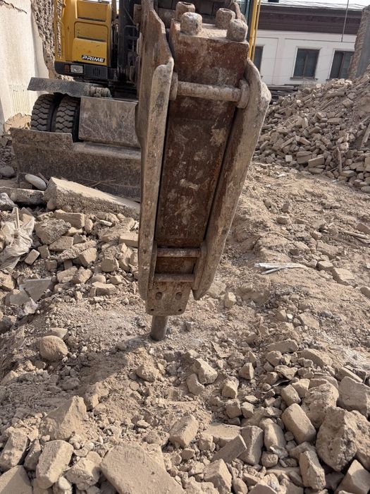 Hunday malotok edyal turibdi