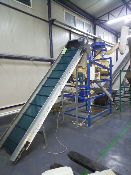 Лентови Транспортьори елеватори