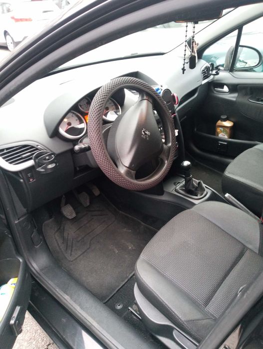 Vând Peugeot 207 sw