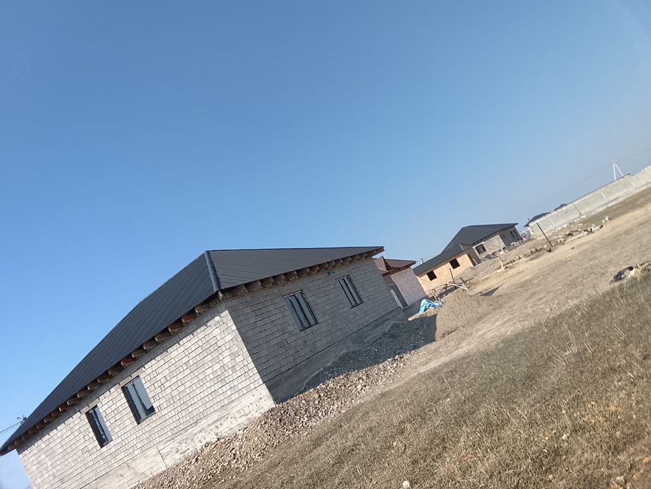 Үй сатылады үлкен отбасыға қолайлы