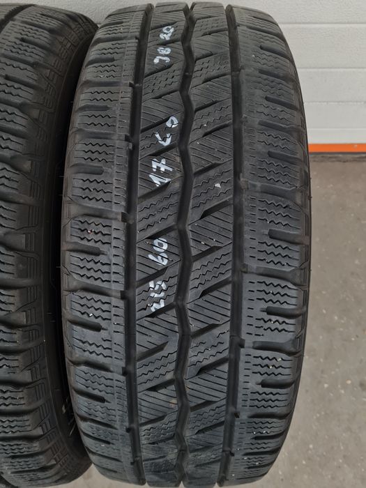Зимни гуми за Бус 4 броя HANKOOK Icept LV 215 60 R17C дот 3820