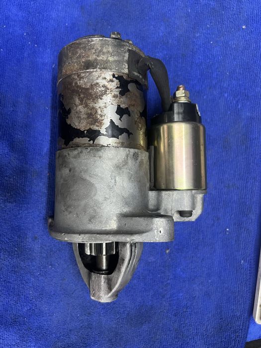 Продам стартер на мазду кронос