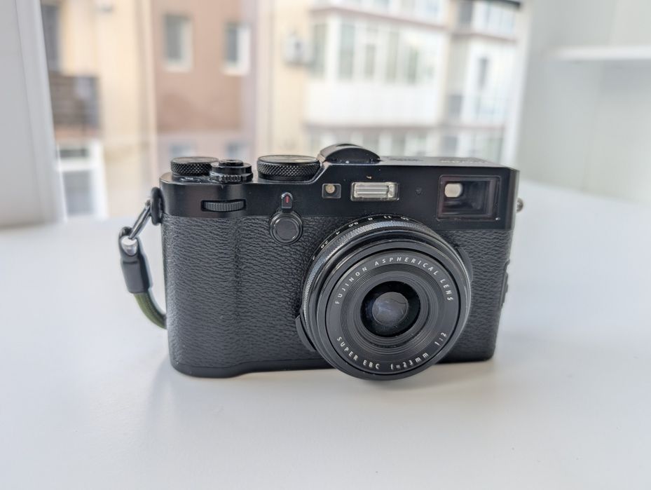 Aparat foto Fujifilm X100F