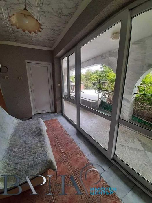 Тристаен апартамент под наем - Виница